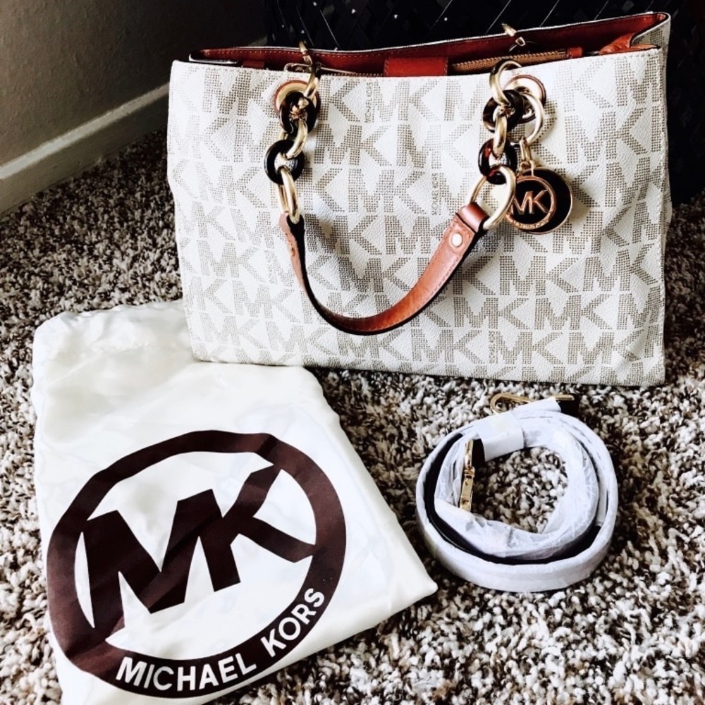 Michael Kors Embossed Leather White/Tan Purse